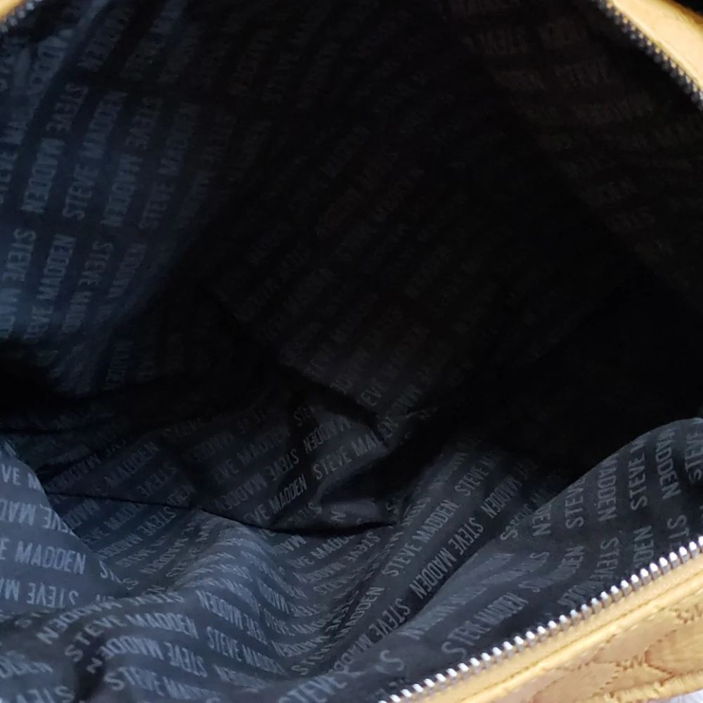 Steve Madden Large Double Zip Cosmetic Case Bag NWT